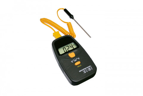 TST1 digital thermometer with temperature probe