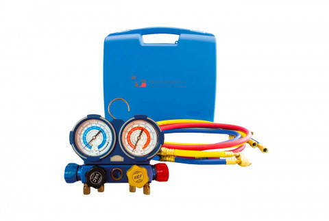  4-way dry pressure gauge unit kit with rubber protection for R32 with hoses, supplied in a carrying case